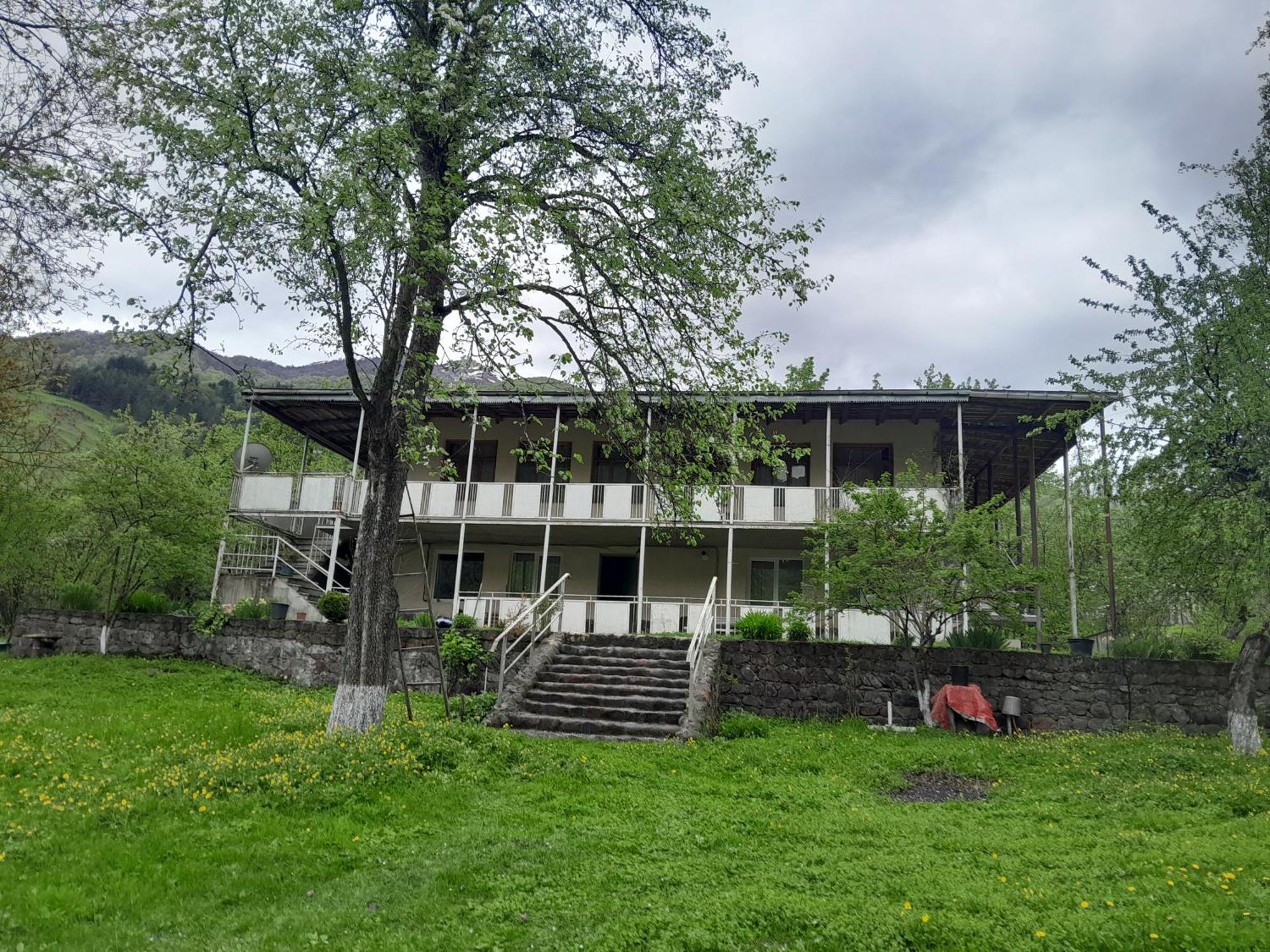 Mti House Hotel Kvesheti Luaran gambar